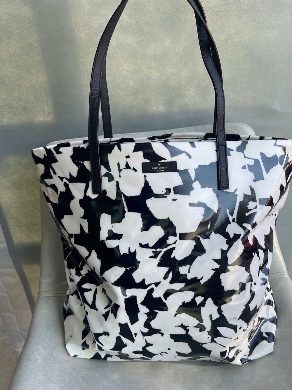 Kate Spade Black and White Abstract‎ Tote Bag